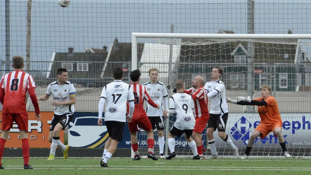 Karakteristieken : S.V. Marken - VVV Westzaan